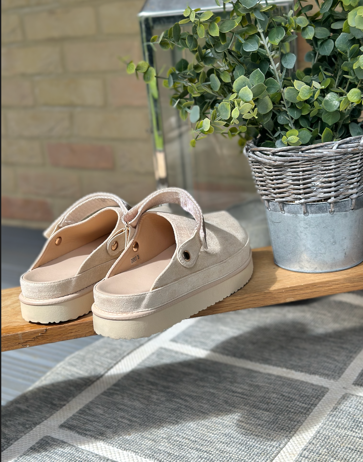 Beige Chunky Sling Back Closed Toe Clogs