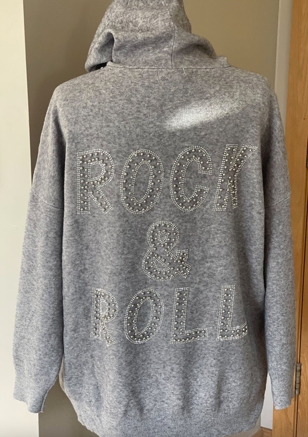 Made in Italy Ultimate Grey Rock and Roll Pearl Hoodie Loungewear