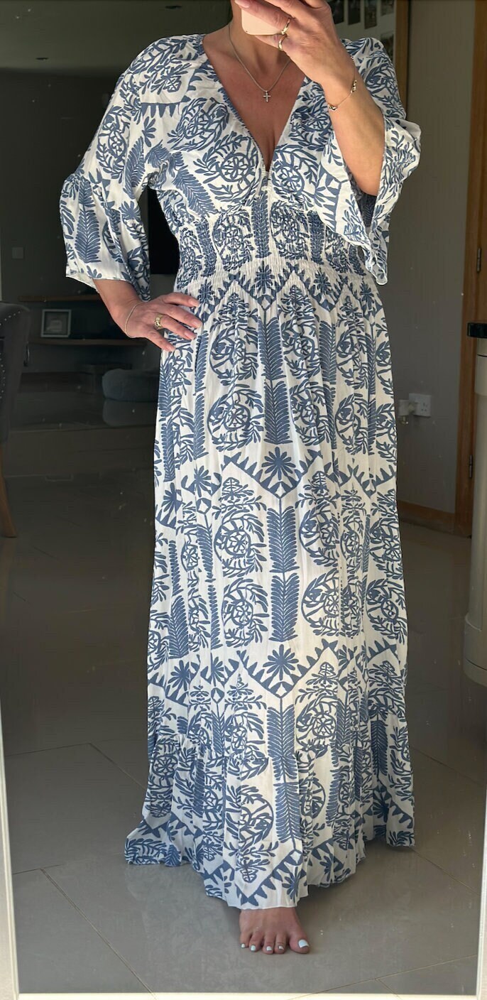 Made in Italy V Neck Blue and White Maxi Dress One Size