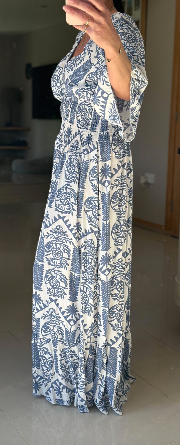 Made in Italy V Neck Blue and White Maxi Dress One Size